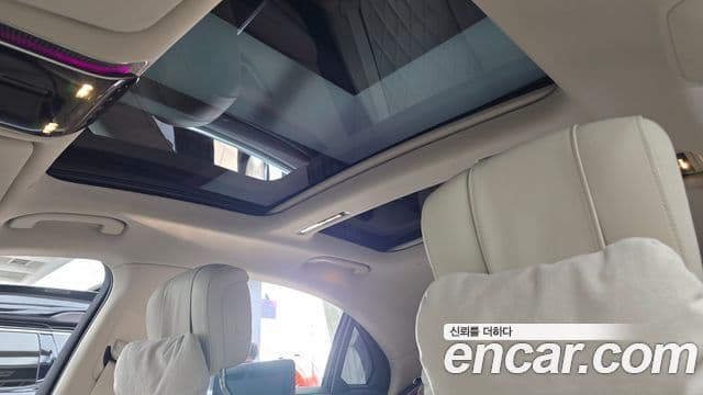 Mercedes-Benz S-Class 2023 — Photo 17/20