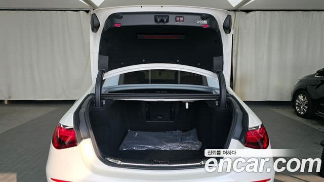 Mercedes-Benz S-Class 2023 — Photo 20/20