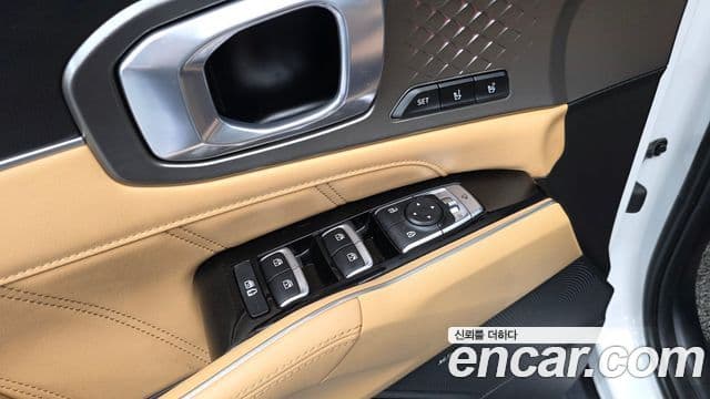 Kia Sorento 2022 — Şəkil 17/20