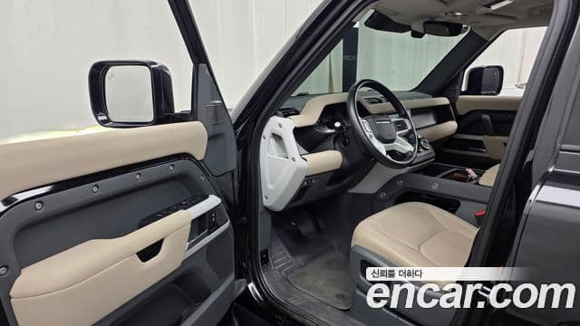 Land Rover Defender 2022 — ფოტო 10/20