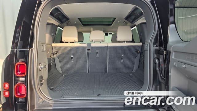 Land Rover Defender 2022 — ფოტო 20/20