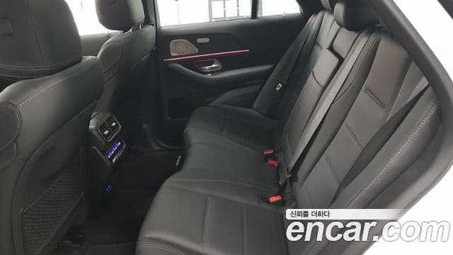 Mercedes-Benz GLE-Class 2025 — Şəkil 8/17