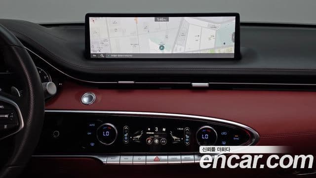 Genesis GV70 2023 — ფოტო 14/20
