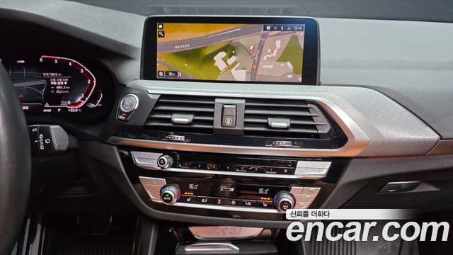 BMW X3 2020 — ფოტო 13/20