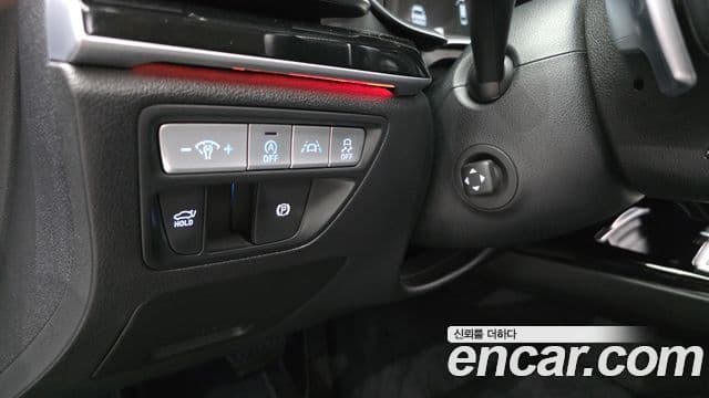 Genesis Electrified G80 2021 — Şəkil 13/20