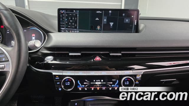 Genesis Electrified G80 2021 — Şəkil 18/20