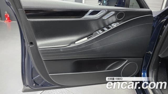 Genesis G80 2021 — Photo 25/30