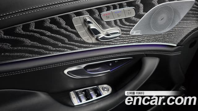 Mercedes-Benz AMG GT 2023 — Photo 7/34
