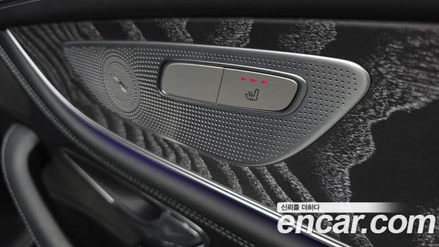 Mercedes-Benz AMG GT 2023 — Photo 29/34