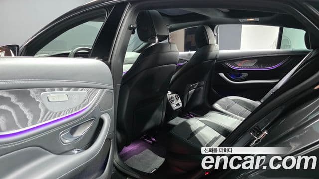 Mercedes-Benz AMG GT 2023 — Photo 24/34