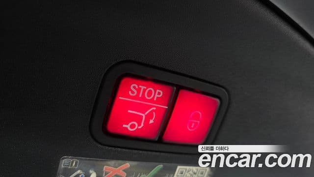 Mercedes-Benz AMG GT 2023 — Photo 18/34
