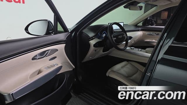 Genesis GV70 2021 — Şəkil 10/20