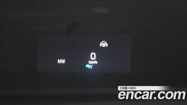 Mercedes-Benz E-Class 2020 — ფოტო 16/20