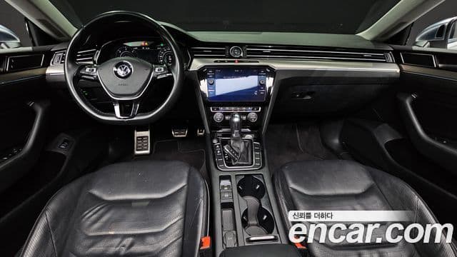 Volkswagen Arteon 2019 — ფოტო 7/20