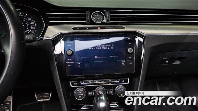 Volkswagen Arteon 2019 — ფოტო 14/20