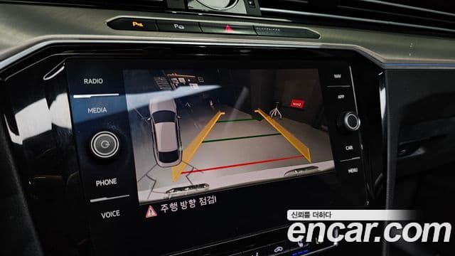 Volkswagen Arteon 2019 — ფოტო 15/20