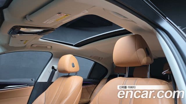 BMW 5 Series 2019 — Şəkil 18/20