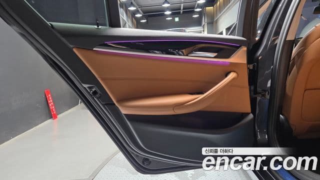 BMW 5 Series 2019 — Photo 5/31