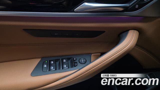BMW 5 Series 2019 — Photo 4/31