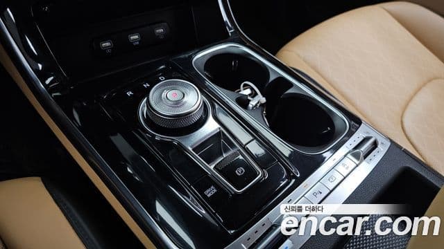 Kia Carnival 2020 — Şəkil 9/20