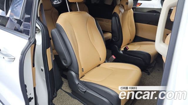 Kia Carnival 2020 — Şəkil 12/20