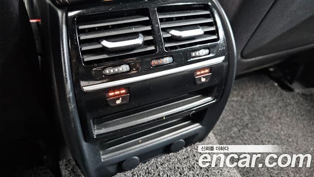 BMW 5 Series 2018 — Şəkil 18/20