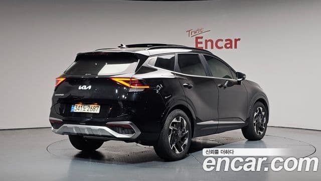 Kia Sportage 2023 — Şəkil 1/20