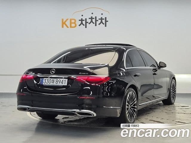Mercedes-Benz S-Class 2023 — Фото 2/18