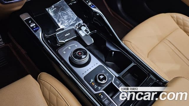 Kia Sorento 2022 — Фото 9/20