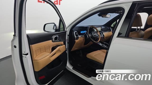 Kia Sorento 2022 — Фото 10/20