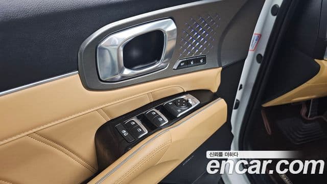 Kia Sorento 2022 — Фото 17/20