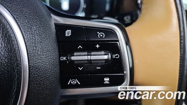 Kia Sorento 2022 — Фото 18/20