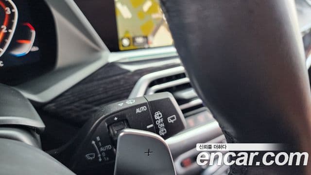 BMW X7 2022 — Şəkil 13/40