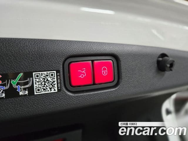 Mercedes-Benz E-Class 2025 — Şəkil 18/20
