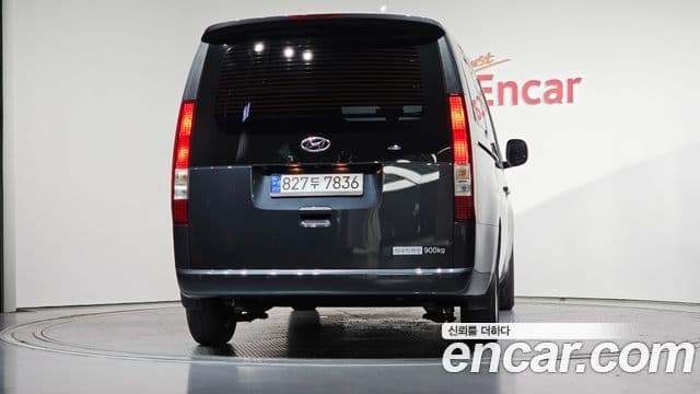 Hyundai Staria 2023 — Фото 4/20