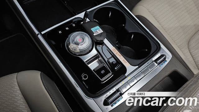 Kia Carnival 2025 — Şəkil 9/20