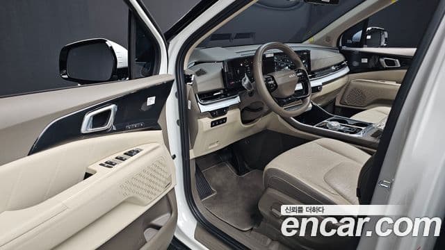 Kia Carnival 2025 — Şəkil 11/20