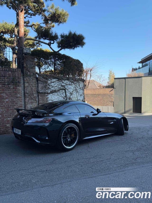 Mercedes-Benz AMG GT 2021 — Photo 17/17