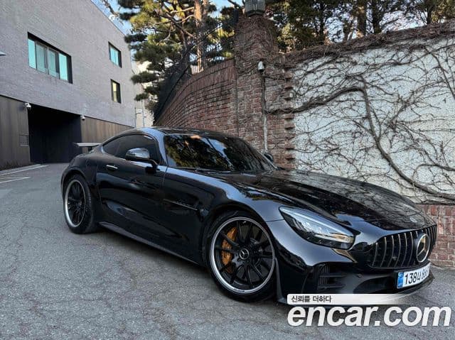 Mercedes-Benz AMG GT 2021 — Photo 12/17