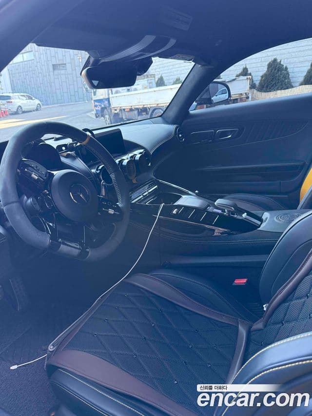 Mercedes-Benz AMG GT 2021 — Photo 2/17