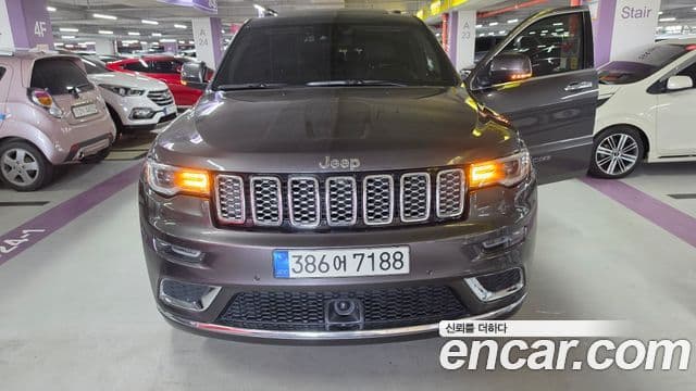 Jeep Grand Cherokee 2021 — Şəkil 20/20