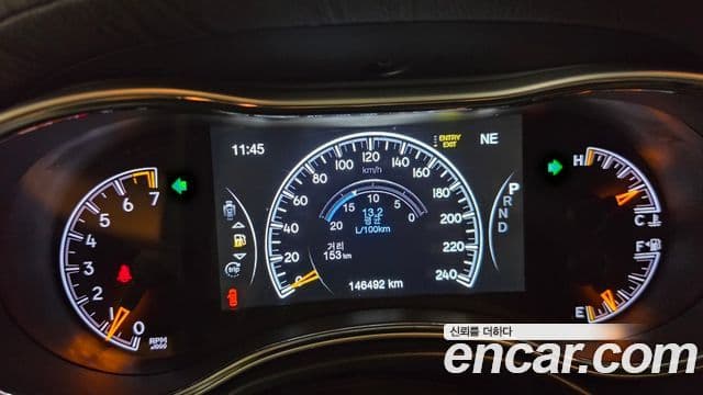Jeep Grand Cherokee 2021 — Şəkil 7/20