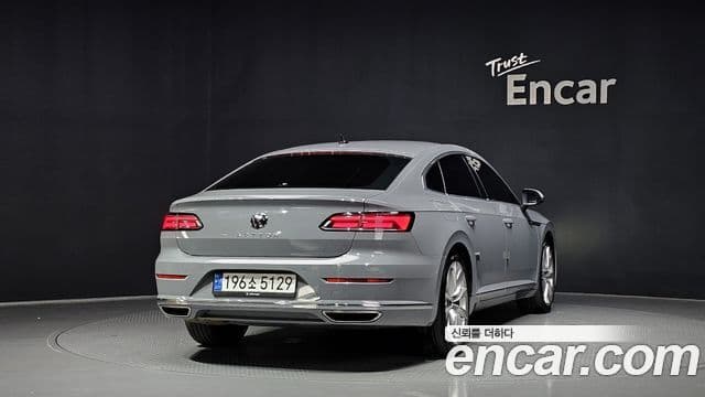 Volkswagen Arteon 2022 — ფოტო 2/20