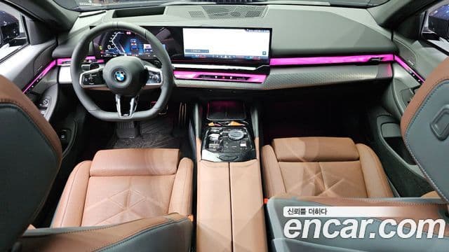 BMW 5 Series 2025 — ფოტო 7/20