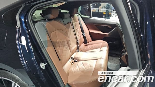 BMW 5 Series 2025 — ფოტო 11/20