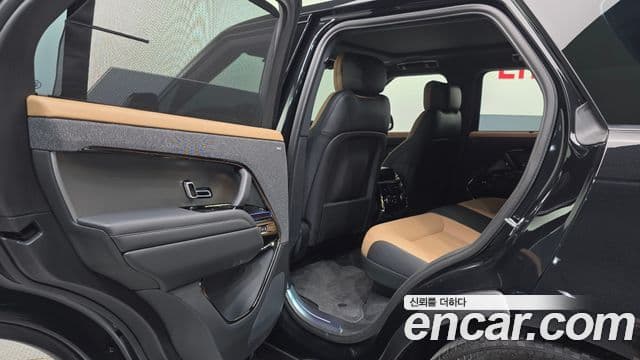 Land Rover Range Rover Sport 2025 — ფოტო 15/20