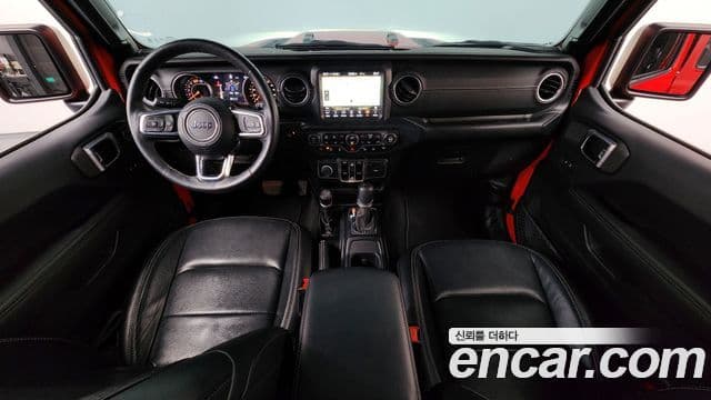 Jeep Wrangler 2018 — ფოტო 7/20