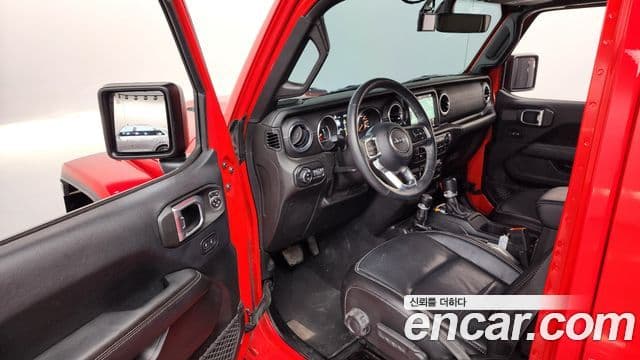 Jeep Wrangler 2018 — ფოტო 10/20
