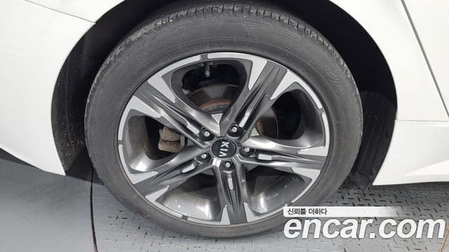 Kia K5 2021 — Şəkil 5/20