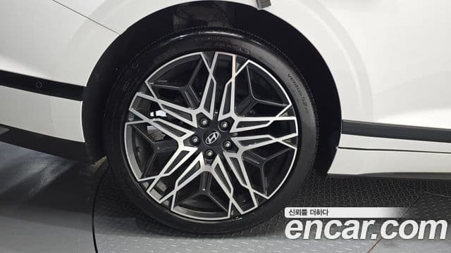 Hyundai Grandeur 2024 — ფოტო 5/20